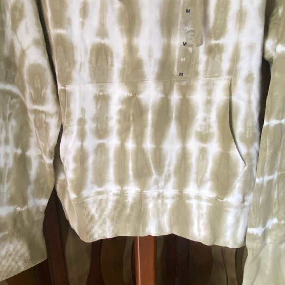 NWT Sun & Stone Men’s Hoodie, size medium - Picture 3 of 5